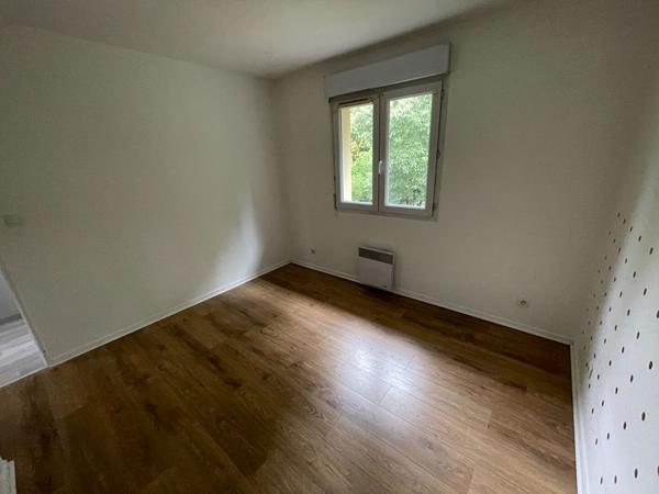 33270 FLOIRAC - Maison 4 pièces de 91 m2 avec garage et jardin