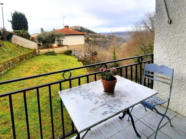 Charmante maison rénovée, avec un grand jardin - à pied des commerces