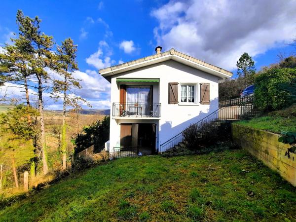 Charmante maison rénovée, avec un grand jardin - à pied des commerces