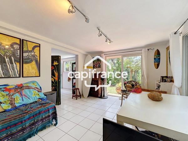 Magnifique villa à vendre 6 pièces, avec piscine dans un secteur très recherché à LE GOSIER (971)