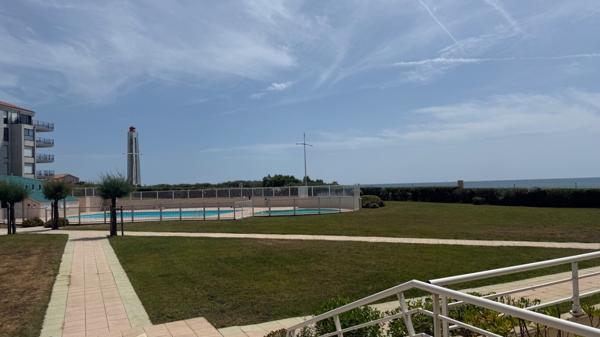 Appartement T1 avec vue latérale sur l'océan à la Chaume - LES SABLES D'OLONNE