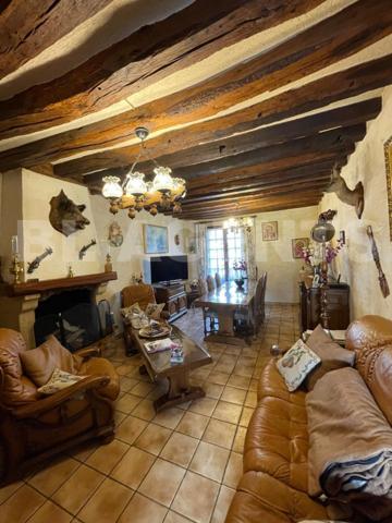 MAISON AU COEUR DU CENTRE VILLE TOUT EST ACCESSIBLE A PIED