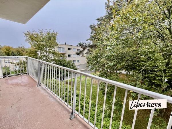 Appartement 4 chambres balcon plein Sud vue dégagée verdure, 2 min panneau Caen