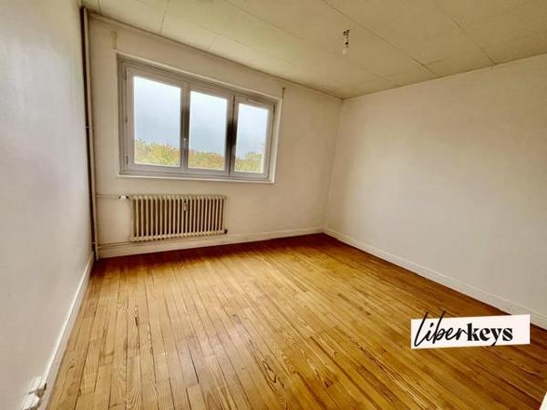 Appartement 4 chambres balcon plein Sud vue dégagée verdure, 2 min panneau Caen