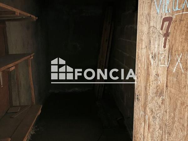 Location Appartement 3 pièces 81 m² - 2-4 SQUARE VASSY Vienne 38200