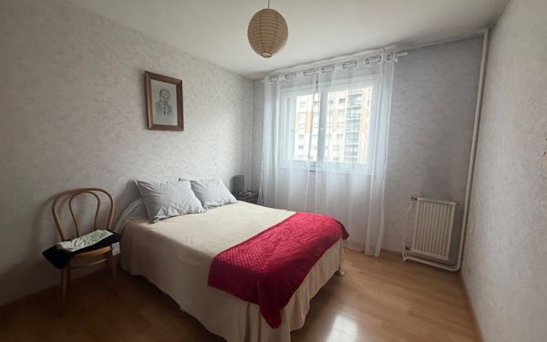 Appartement à vendre    3 pièces • 72 m2 Sassenage