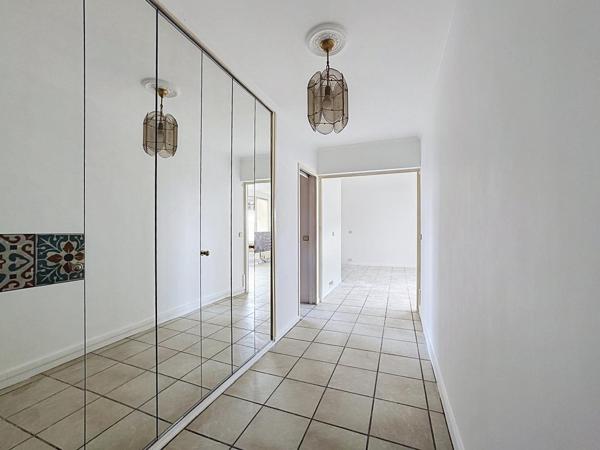 T3 – 74 m² – TERRASSE – PARKING – 69160 – TASSIN