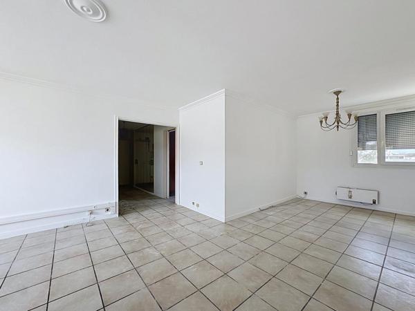 T3 – 74 m² – TERRASSE – PARKING – 69160 – TASSIN