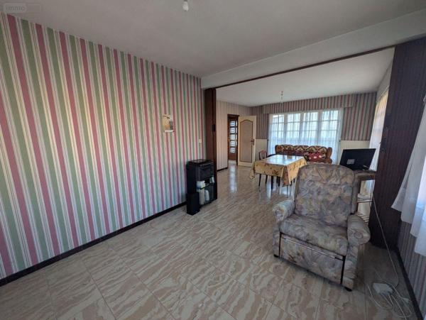 Pavillon à vendre à Wormhout dans le Nord (59470), ref : W4038