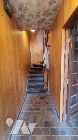 Au centre de Lorrez-le-Bocage maison de 154 m², 6 PP,  + grenier et dépendances. Idéal investisseur