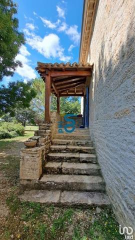 Maison 6 pièces de 150 m² à Montdoumerc (46230)