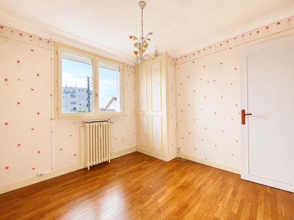 Une maison pleine de potentiel à Mantes-la-Ville !