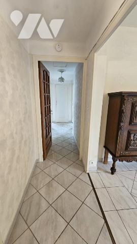 ANNECY, triangle d'or, appartement type 4 de 66 m2 proche lac