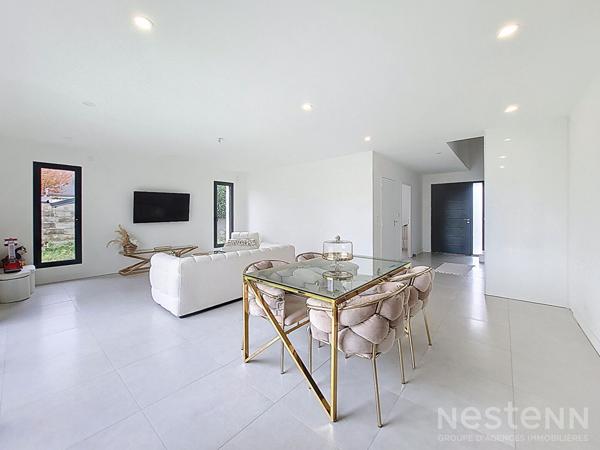 A VENDRE Maison 4 chambres, garage et jardin dans le bourg de BRAIN SUR L AUTHION