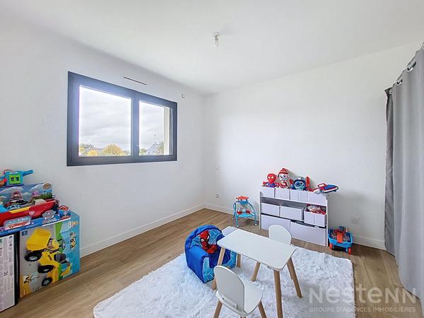 A VENDRE Maison 4 chambres, garage et jardin dans le bourg de BRAIN SUR L AUTHION