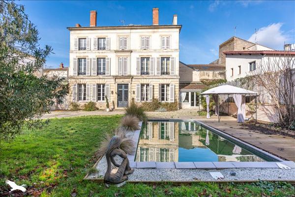 Maison à vendre |  Marmande |  9 pièces | 320 m²
