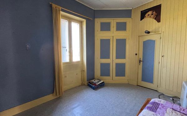 Maison à vendre    5 pièces •  Bourg-de-Péage