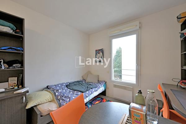 Parking + appartement