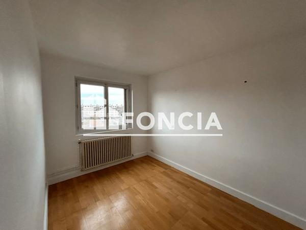 Location Appartement 4 pièces 67.54 m² - Neuilly Sur Marne 93330