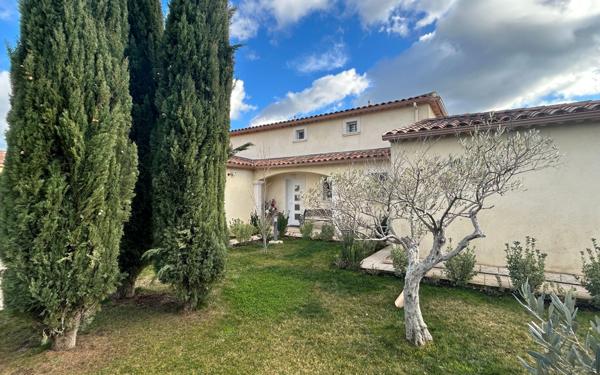 Maison à vendre    4 pièces •  Aups