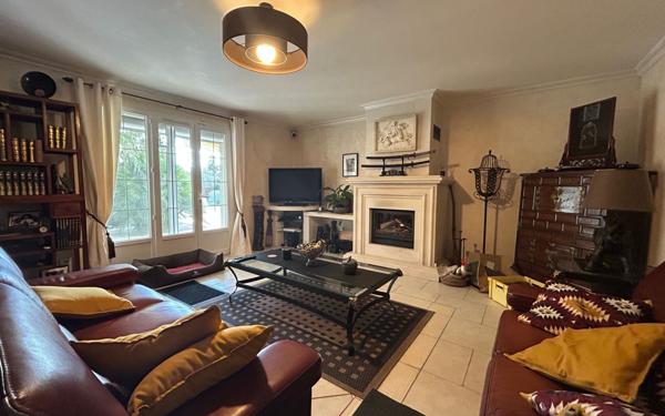 Maison à vendre    4 pièces •  Aups