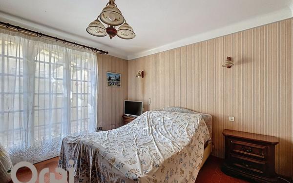 Maison à vendre    5 pièces • 163,85 m2 Fréjus