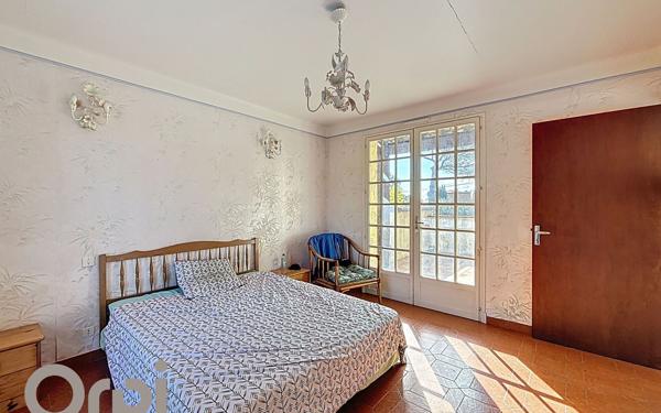 Maison à vendre    5 pièces • 163,85 m2 Fréjus