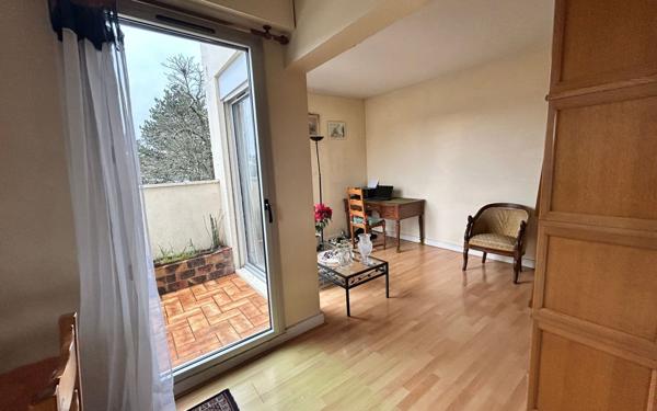 Appartement à vendre    4 pièces • 83,04 m2 Aubervilliers