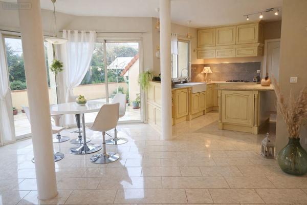 Maison individuelle à vendre à Le Mans dans la Sarthe (72000), ref : PB-1823   
Université