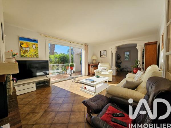Maison à vendre 8 pièces 197 m² Fréjus