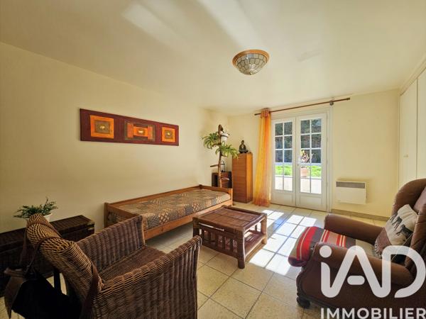 Maison à vendre 8 pièces 197 m² Fréjus