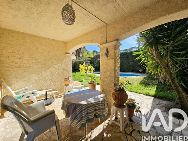 Maison à vendre 8 pièces 197 m² Fréjus