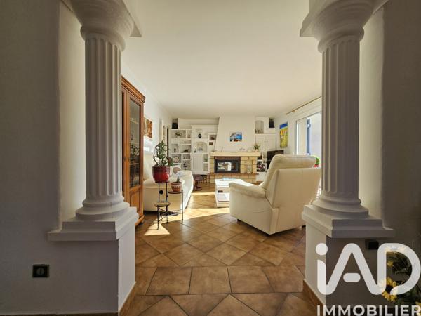 Maison à vendre 8 pièces 197 m² Fréjus