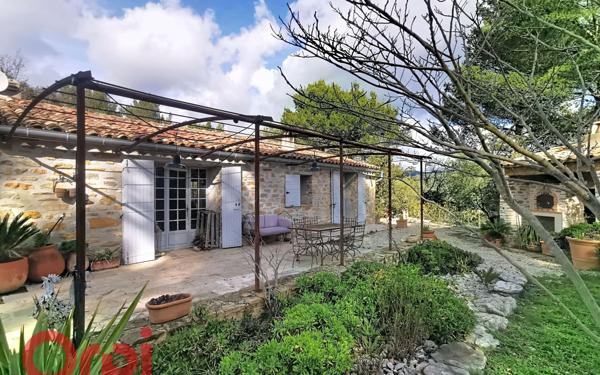 Maison à vendre    3 pièces •  Le Beausset