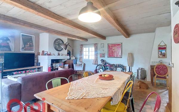 Maison à vendre    3 pièces •  Le Beausset