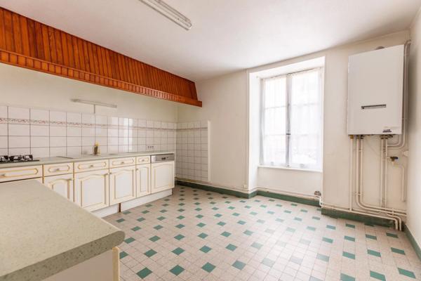Vente Appartement 4 pièces 106 m2 à Saint-Amant-Tallende