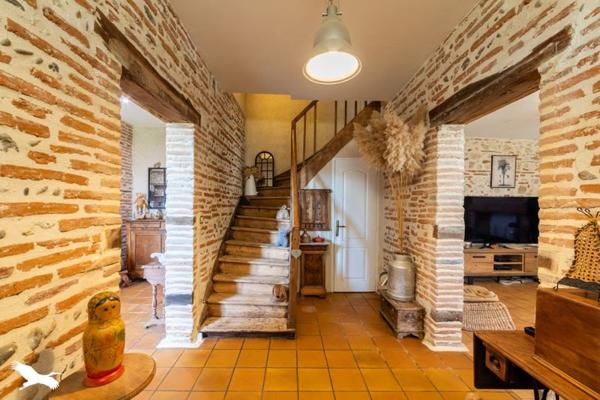 Maison à vendre |  Lamagistère |  5 pièces | 193 m²