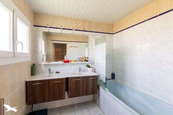 Maison à vendre |  Lamagistère |  5 pièces | 193 m²