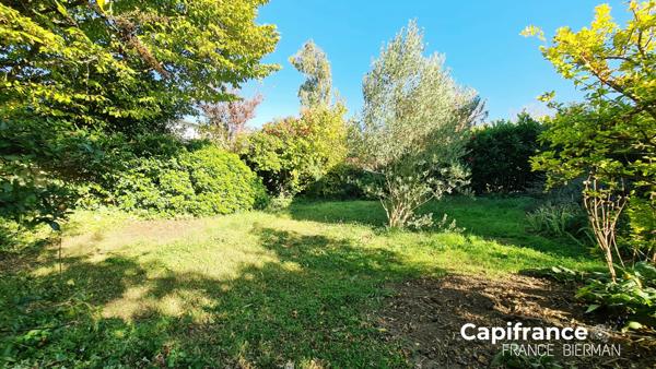 Maison sur 2 niveaux avec jardin proche centre ville NIORT