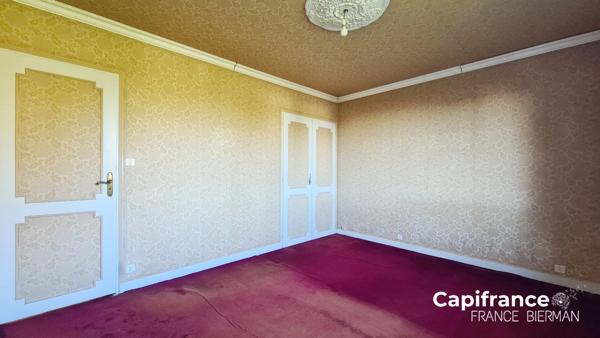 Maison sur 2 niveaux avec jardin proche centre ville NIORT