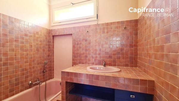 Maison sur 2 niveaux avec jardin proche centre ville NIORT