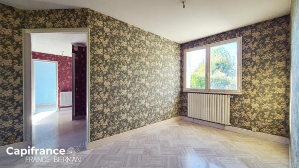 Maison sur 2 niveaux avec jardin proche centre ville NIORT