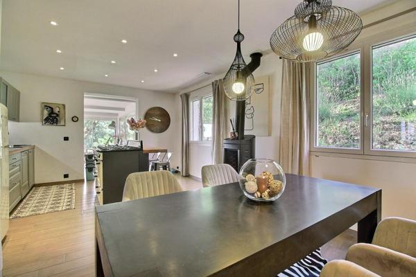 Maison Le Beausset 5 pièce(s) 105 m2