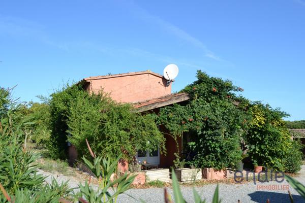 Offrez-vous le luxe d'habiter une bastide de caractère et la liberté d'un revenu locatif régulier.