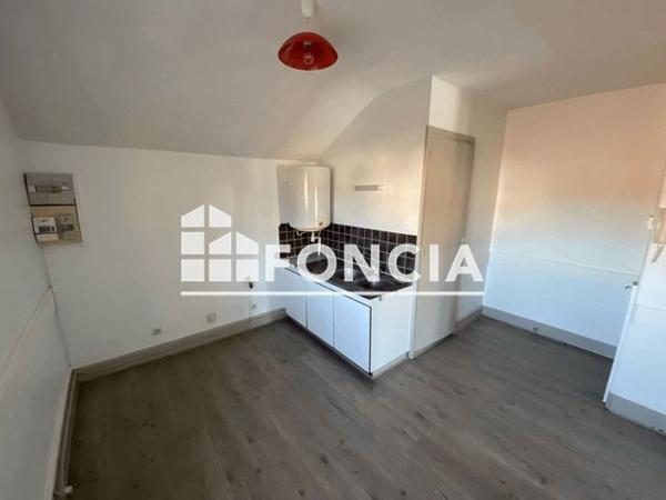 Location Studio 30.54 m² - 51 RUE HOCHE Roanne 42300