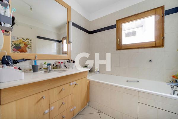 Voltaire-Gardette - appartement de 2 pièces avec terrasse