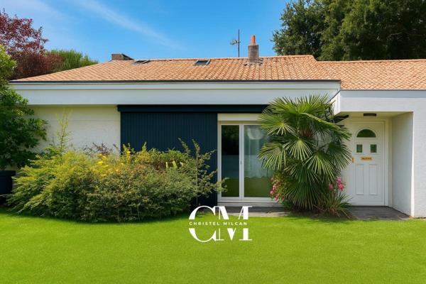 Maison Mérignac  piscine, 7 pièces 196 m2 sur 860m2