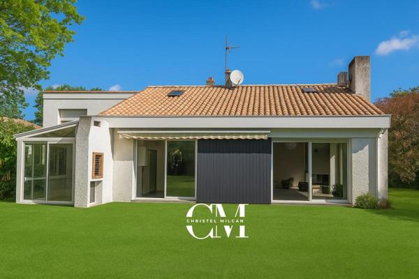 Maison Mérignac  piscine, 7 pièces 196 m2 sur 860m2