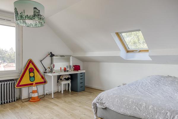 Maison 8 pièces - 180 m²