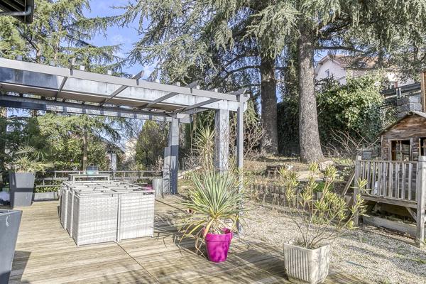 Maison 8 pièces - 180 m²